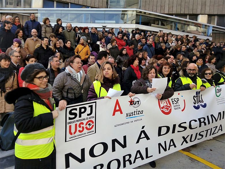 17-01-12 ProtestaFolgaXustizaCorunha08.jpeg